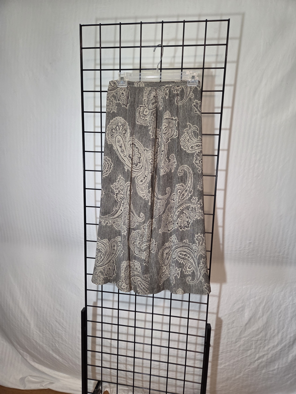 Jones New York Gray Paisley A-Line Midi Skirt